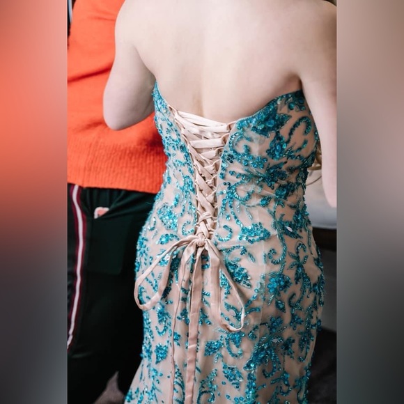 Gorgeous designer prom/wedding/ evening gown. Morilee by Madeline Gardener. - Picture 2 of 5